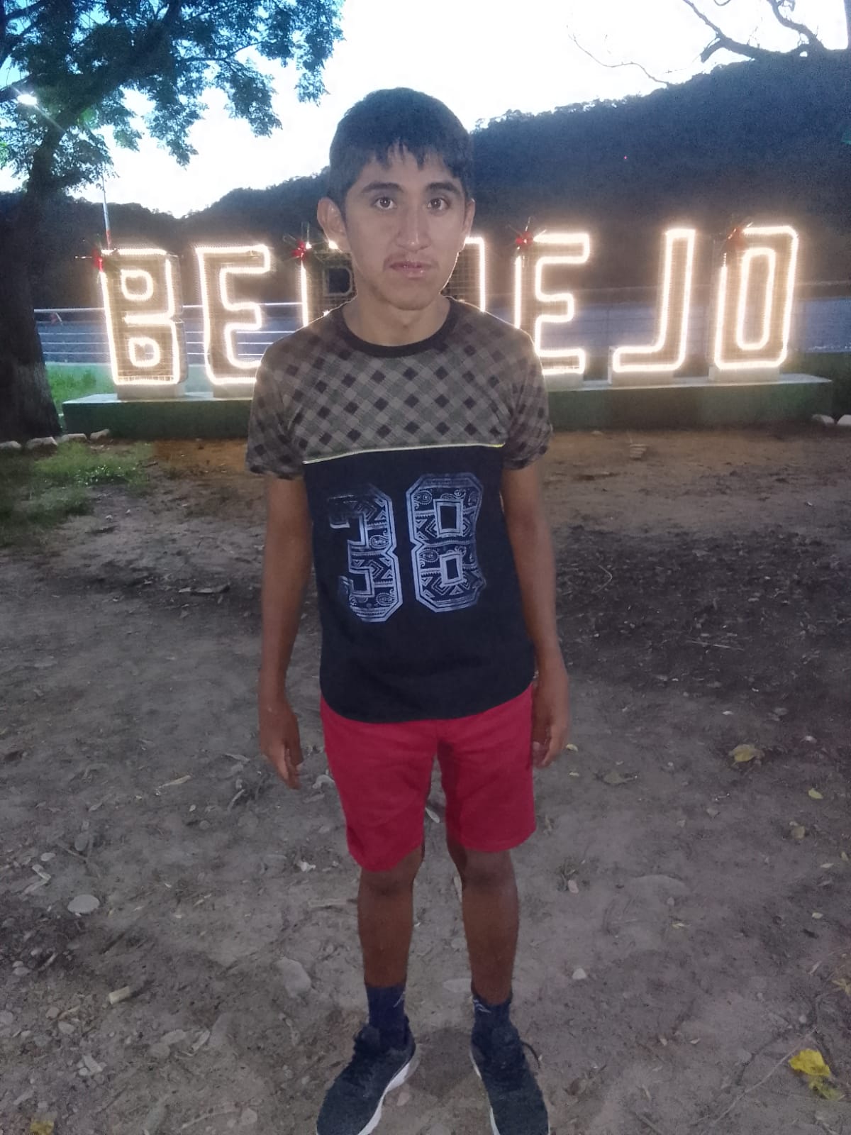 JUAN DANIEL MAMANI FLORES