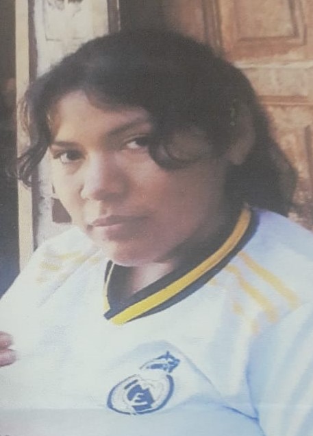 MISHELL FLORES ROCA
