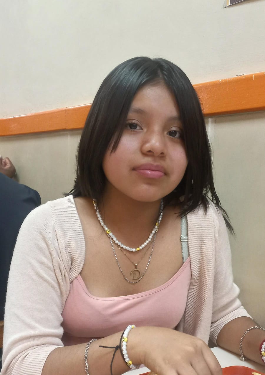 DARLING ADRIANA ZOLA RIVERA
