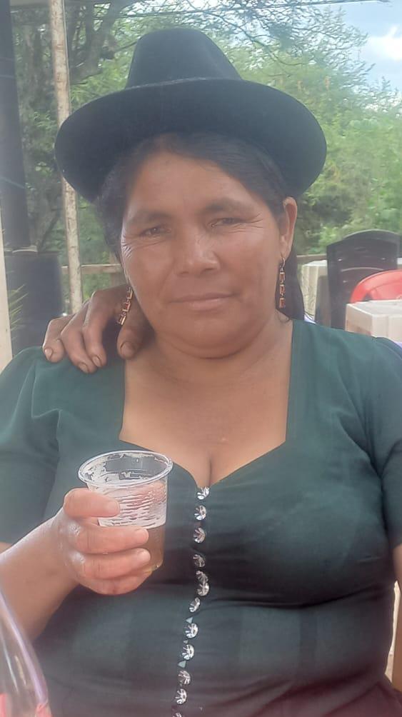 HILDA MOLLO LEON  de COLQUE