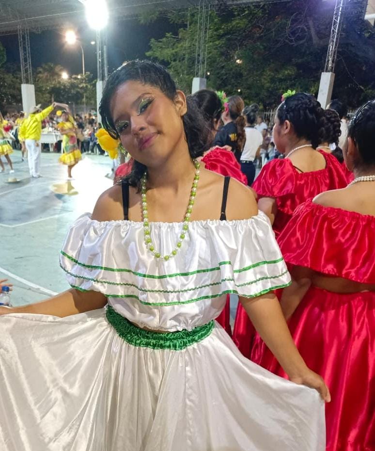 GLADYS PUMA QUINTANILLA