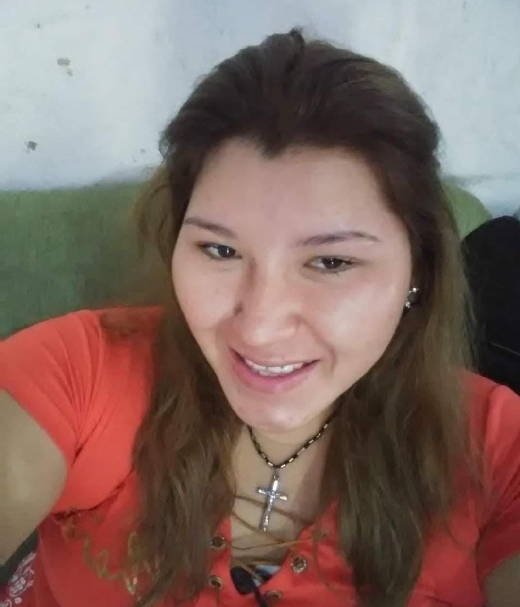 YANETH VILLARROEL FUENTES