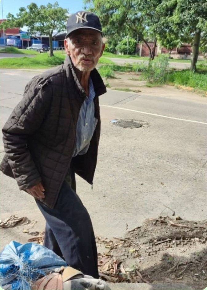 MIGUEL OCHOA LEON